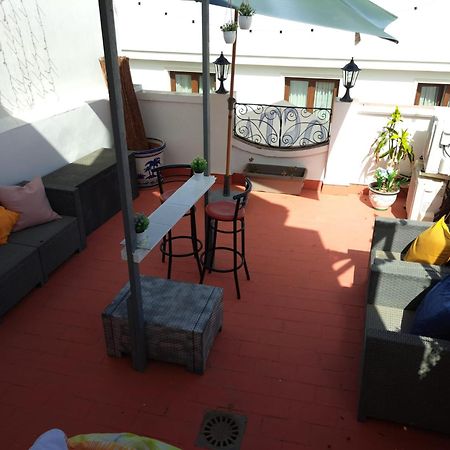 Hostal Montys 네르하 외부 사진