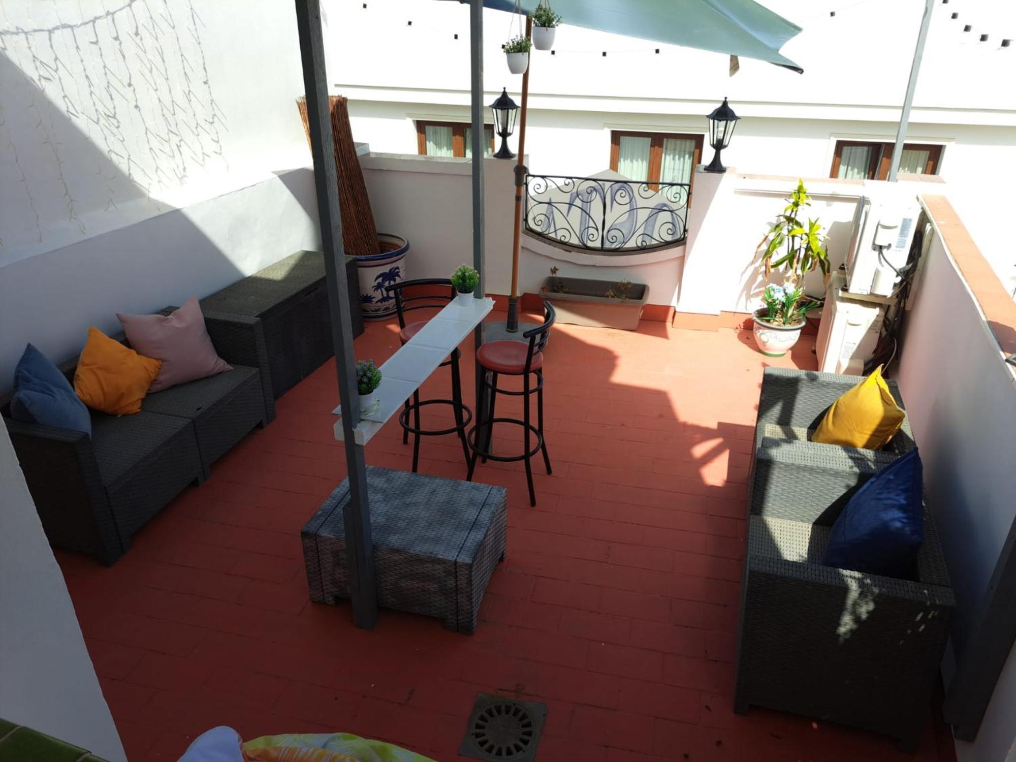 Hostal Montys 네르하 외부 사진